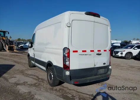 2018 Ford Transit-250 z USA, uszkodzony, nr VIN 1FTYR1CMXJKA69782